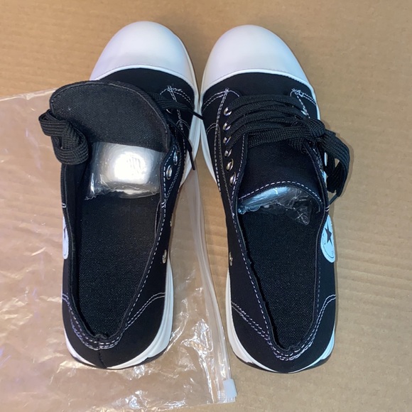 Canvas Chic Me Sneakers - Picture 5 of 8